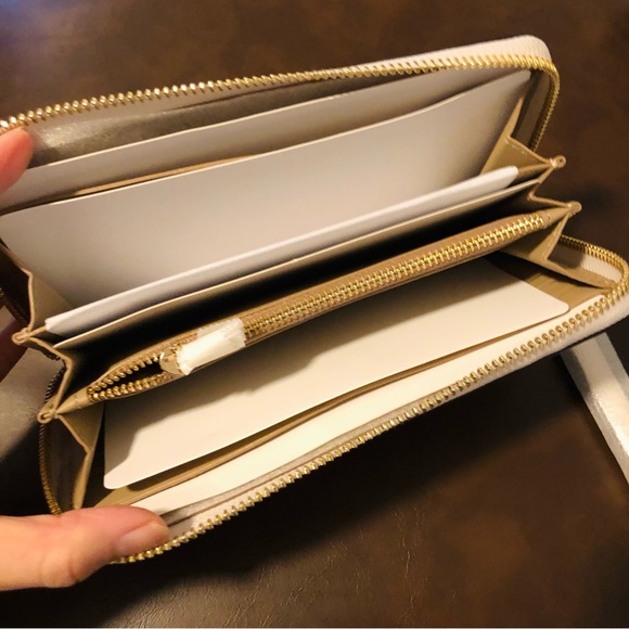 Coach Zip Around Wallet With Ornament Print - Picture 9 of 9